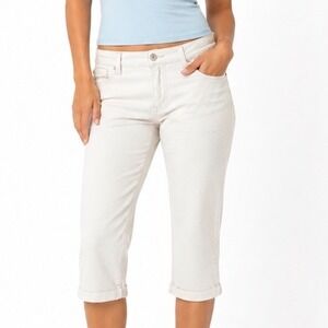 Levis White Denim Capri‎ Pants Womens Size 30 Mid Rise Cropped Jeans Roll Hem